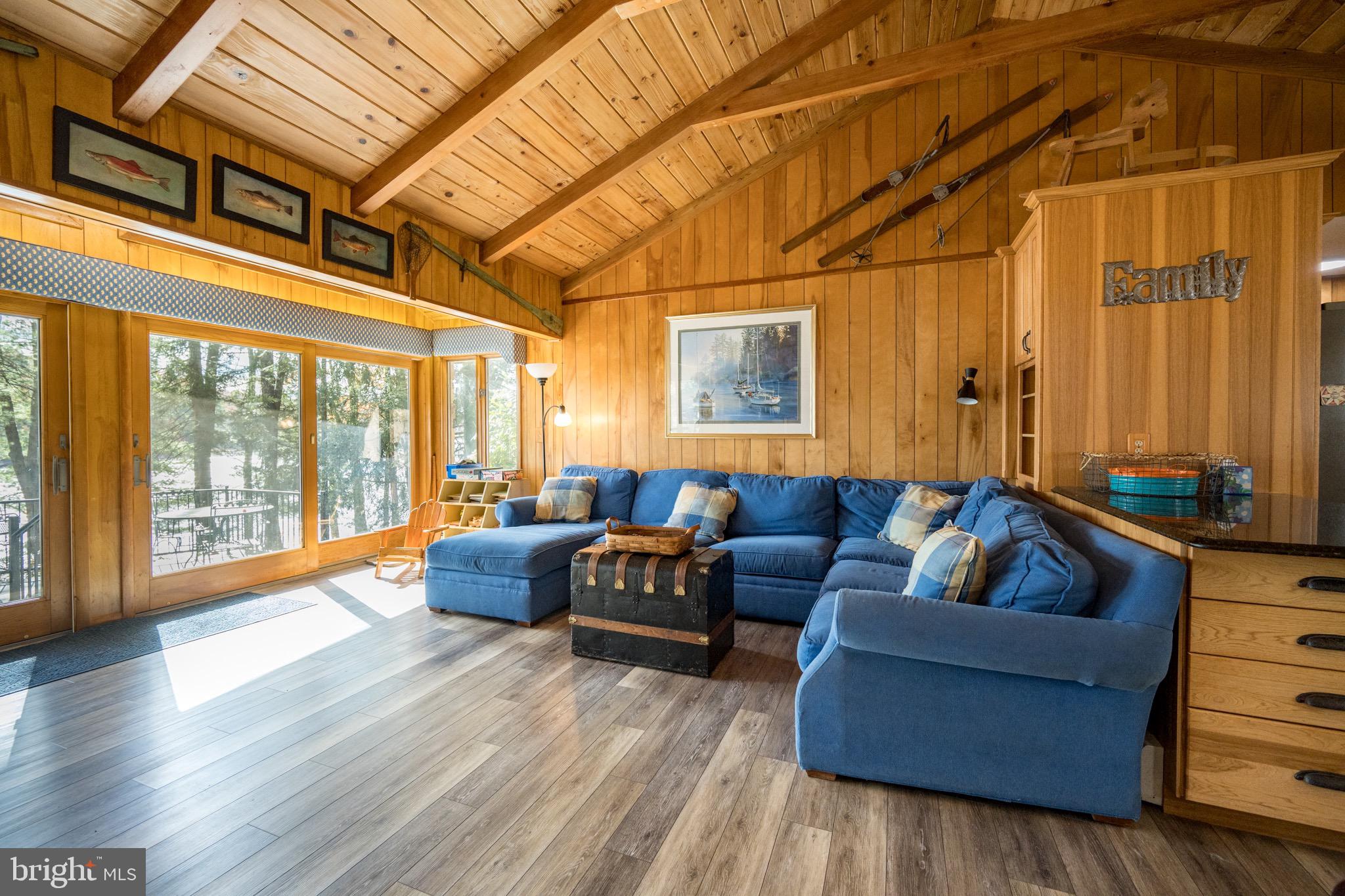 HARVEY PENINSULA - Residential