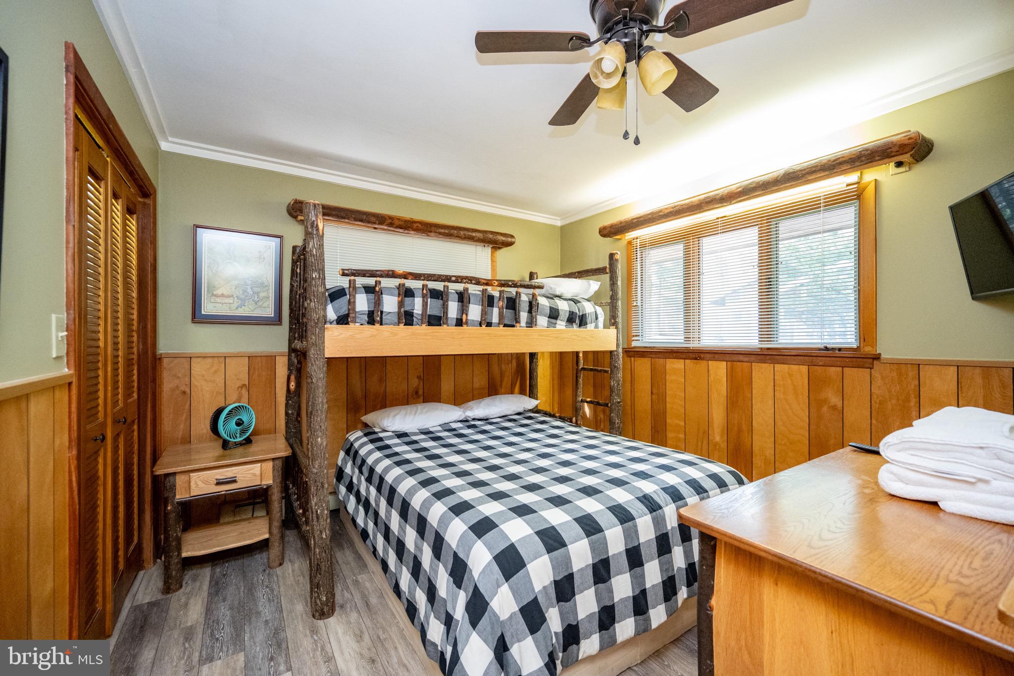 HARVEY PENINSULA - Residential