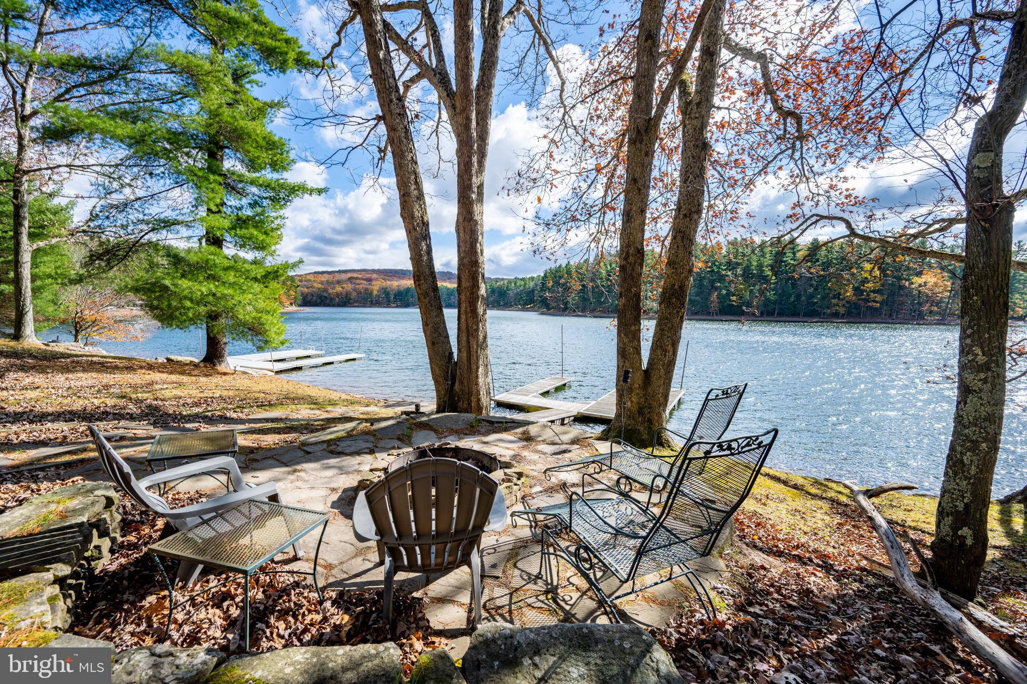 727 HARVEYS PENINSULA ROAD