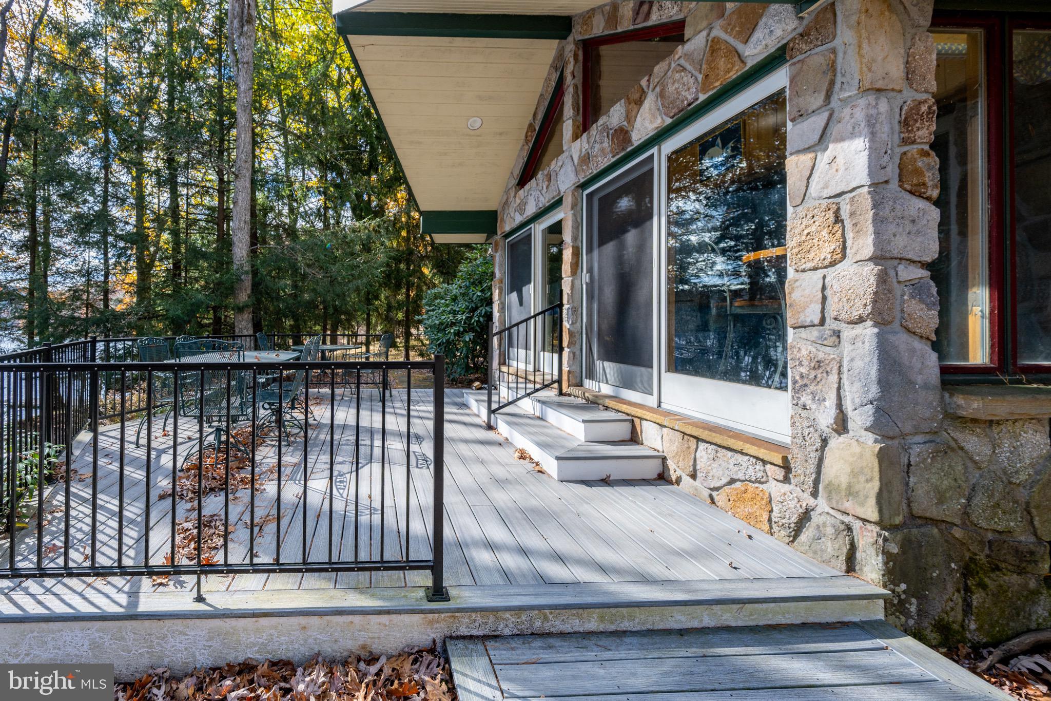 HARVEY PENINSULA - Residential