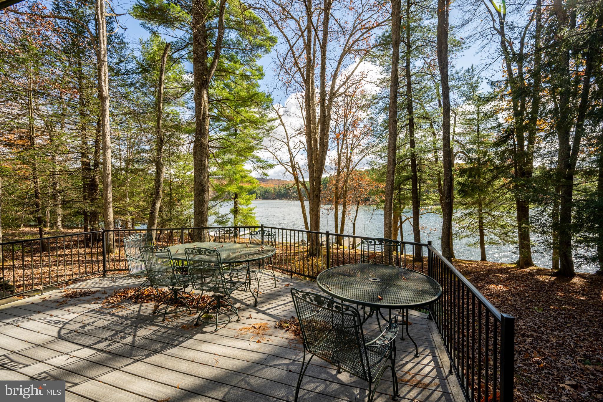 HARVEY PENINSULA - Residential