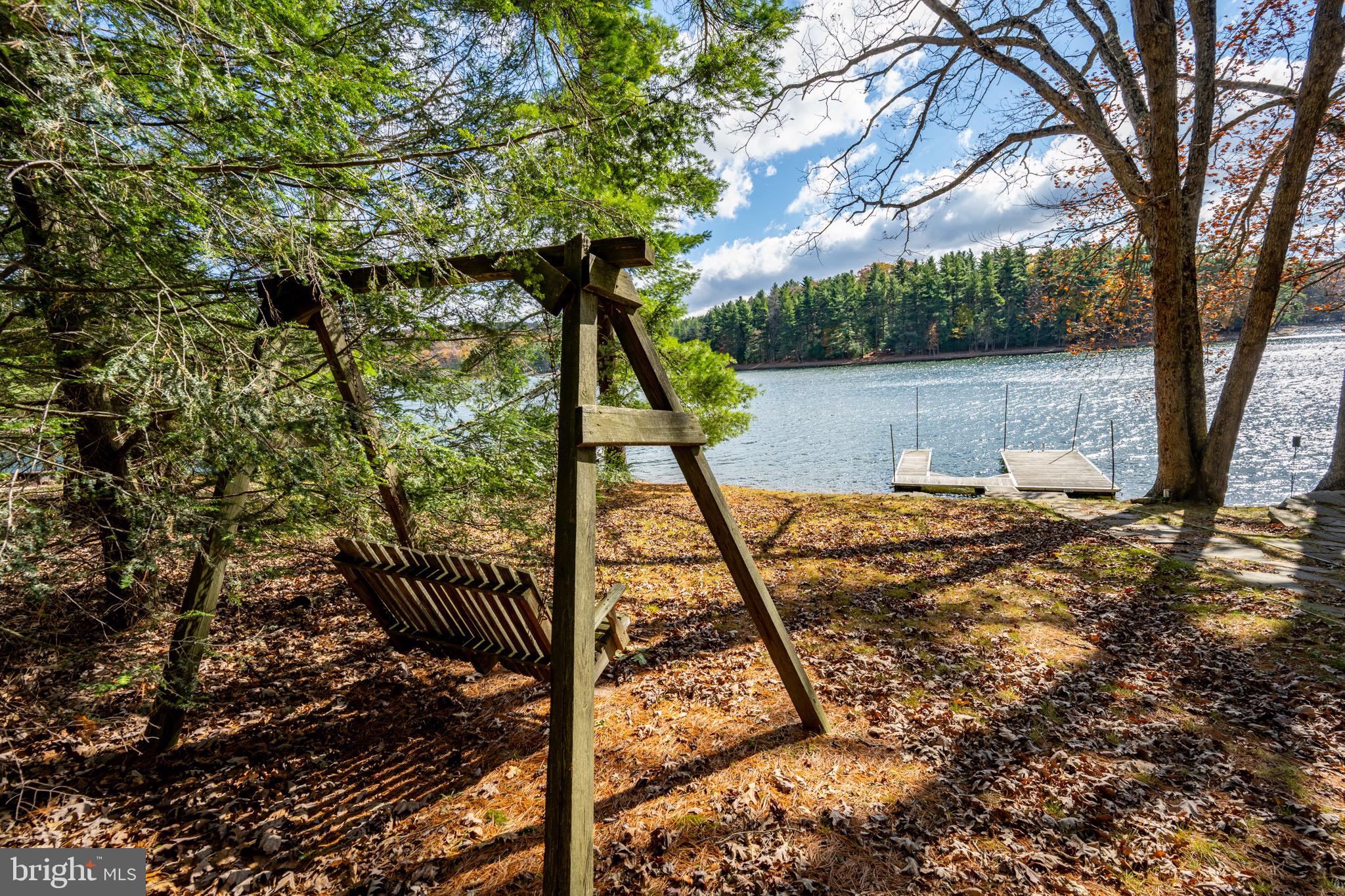 HARVEY PENINSULA - Residential