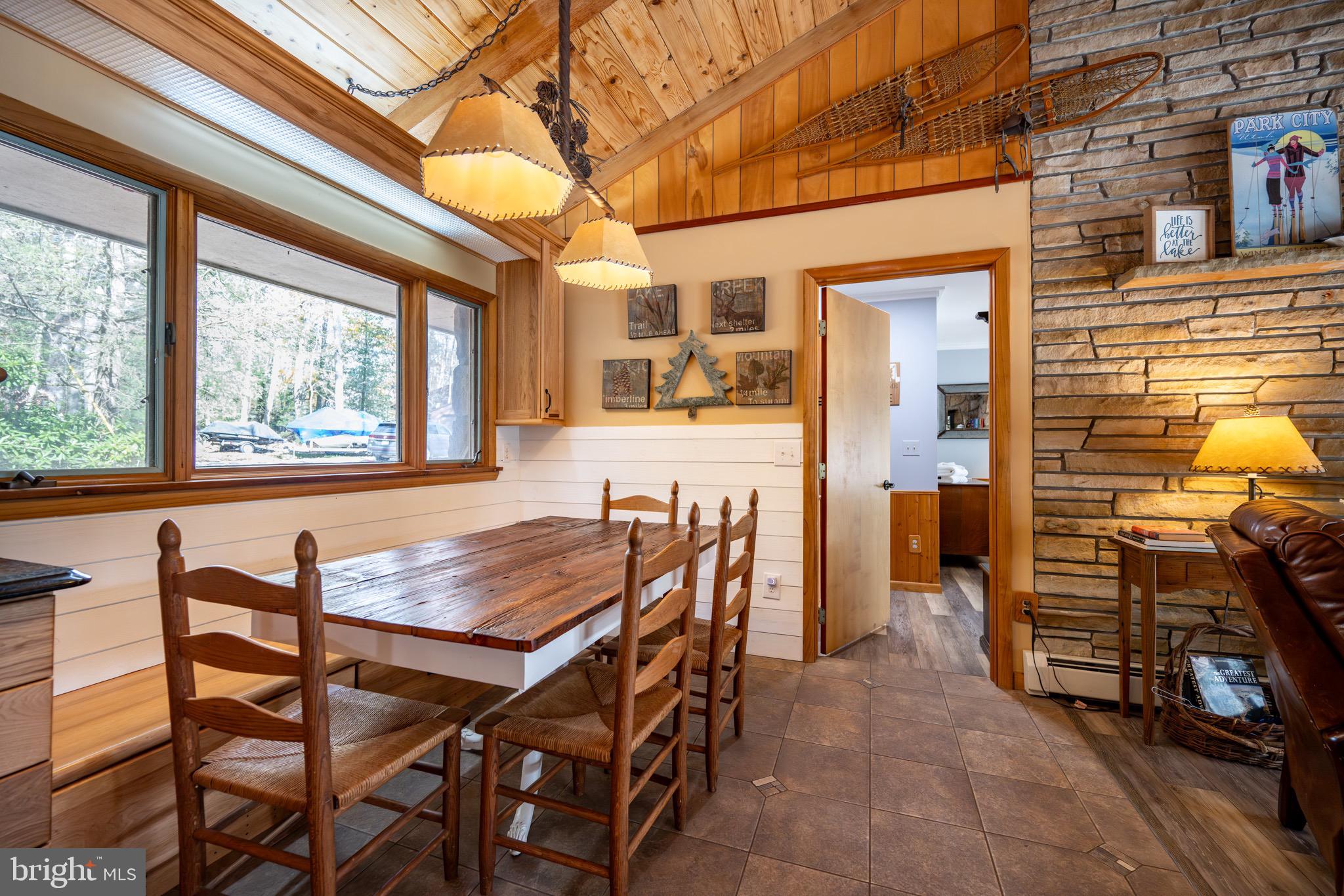 HARVEY PENINSULA - Residential