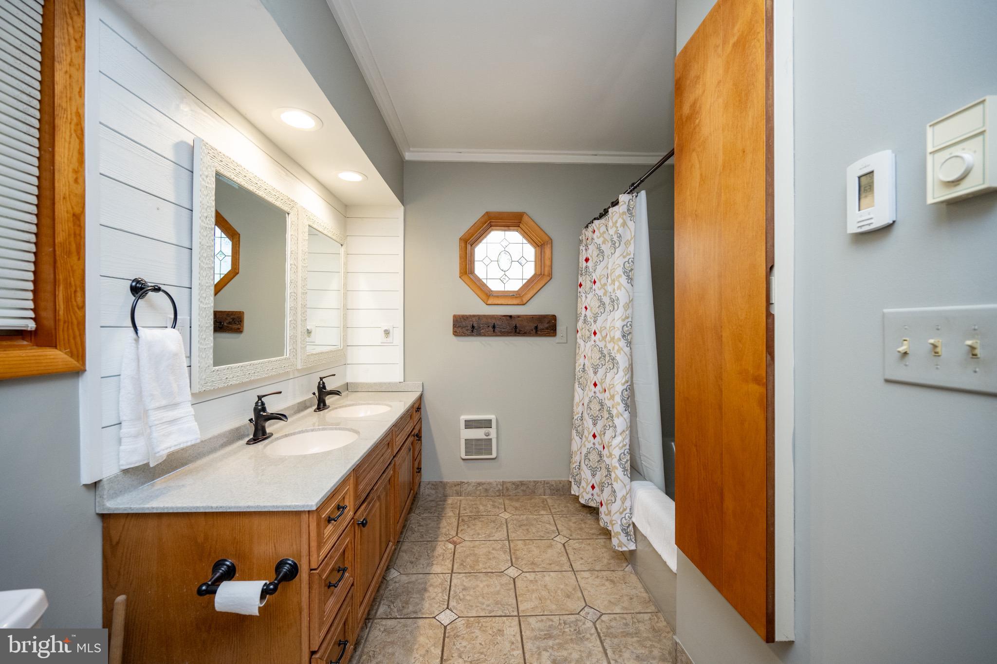 HARVEY PENINSULA - Residential