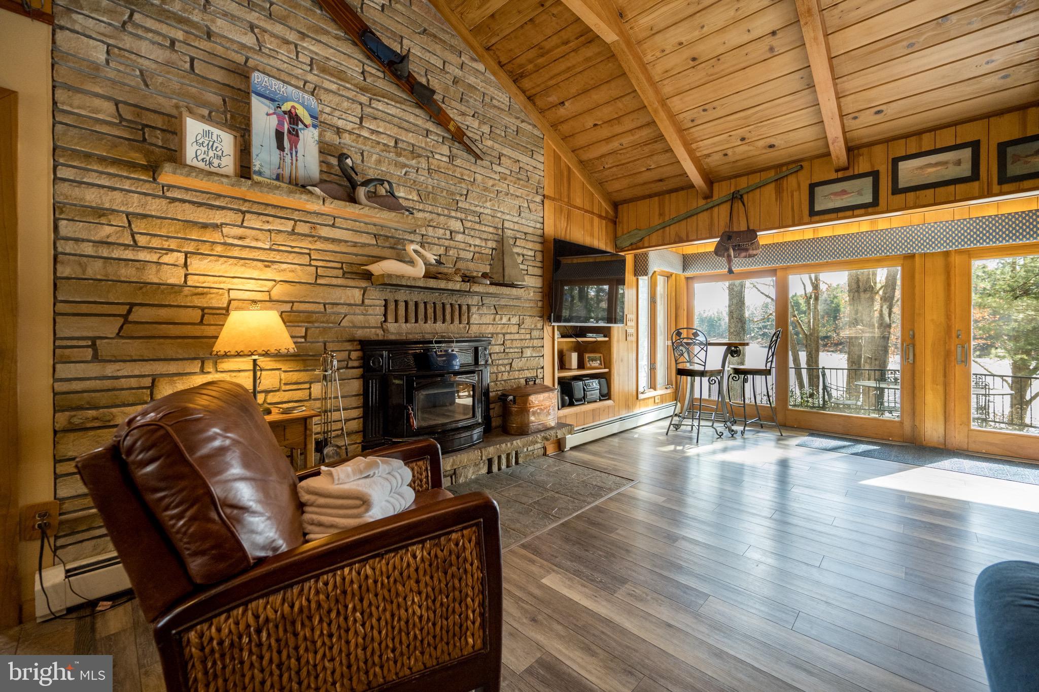 HARVEY PENINSULA - Residential