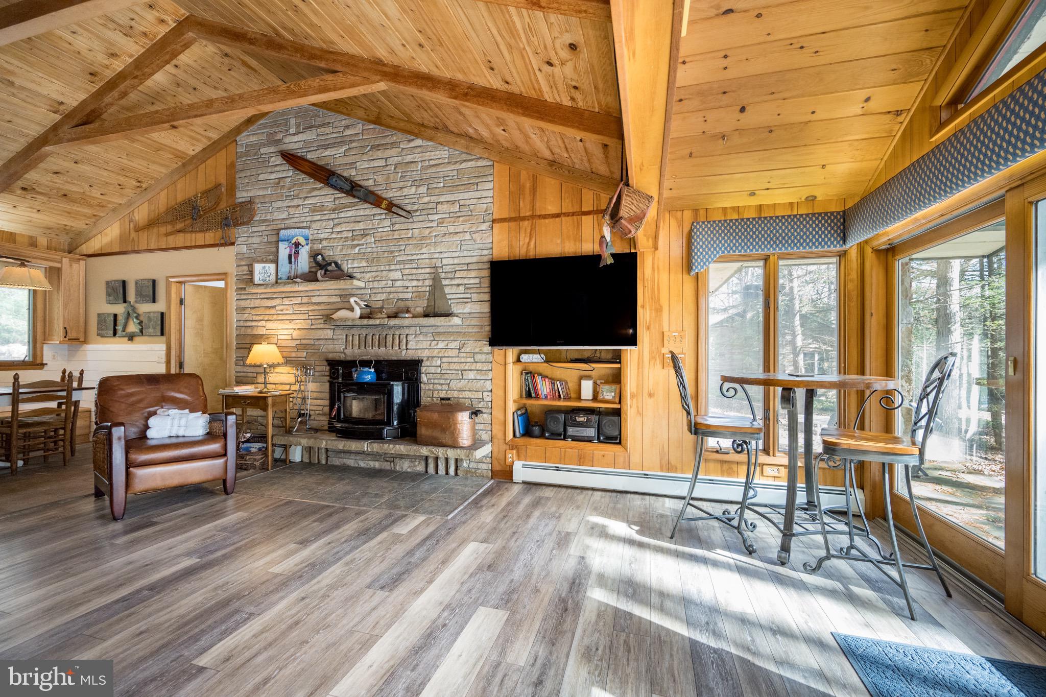 HARVEY PENINSULA - Residential