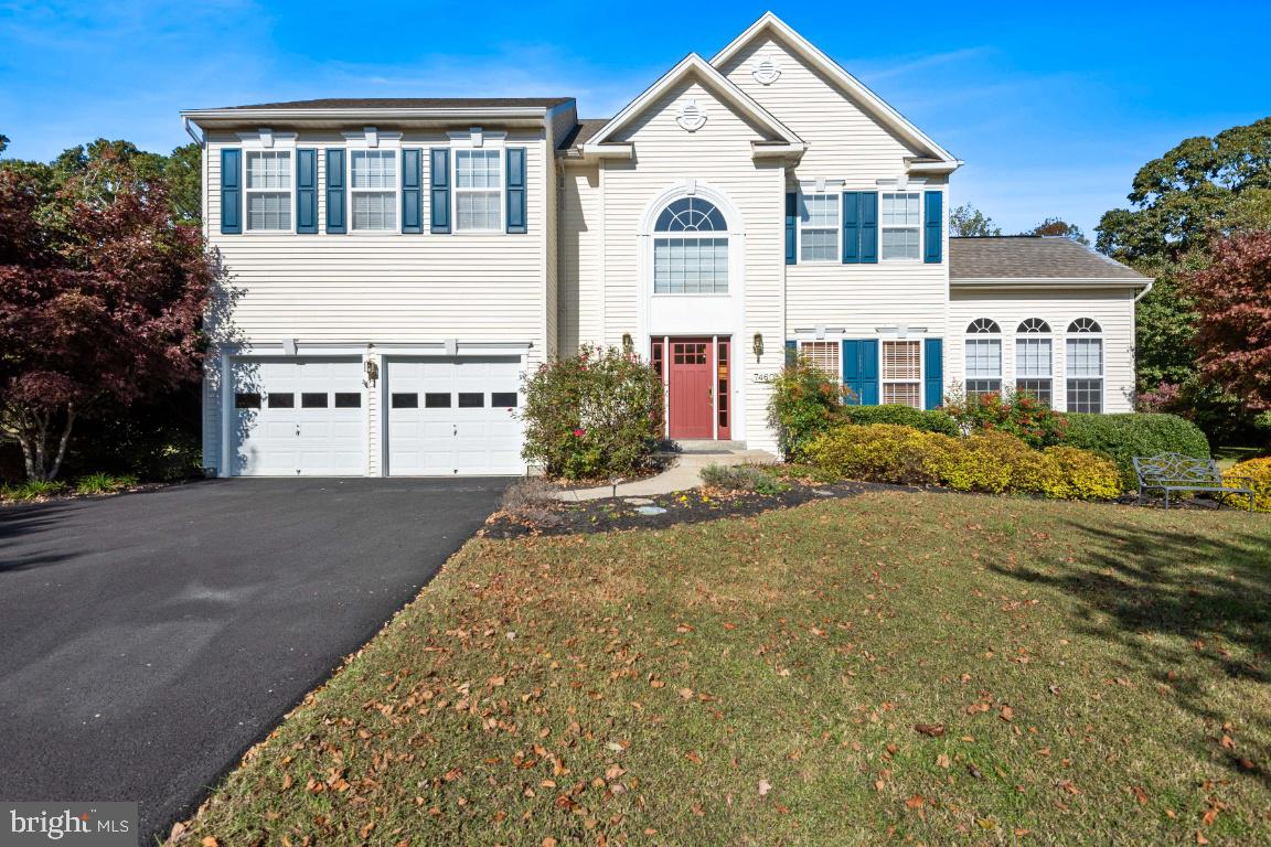 ISLAND CREEK WOODS - Residential