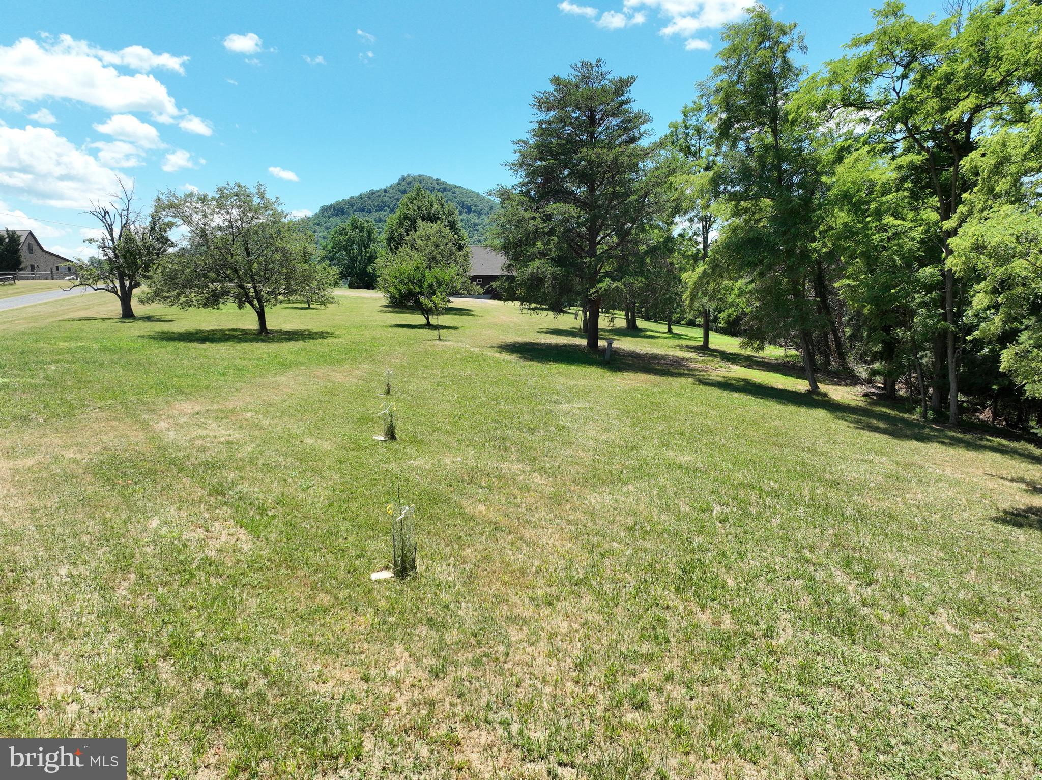 DEERFIELD HIGHLANDS - Residential