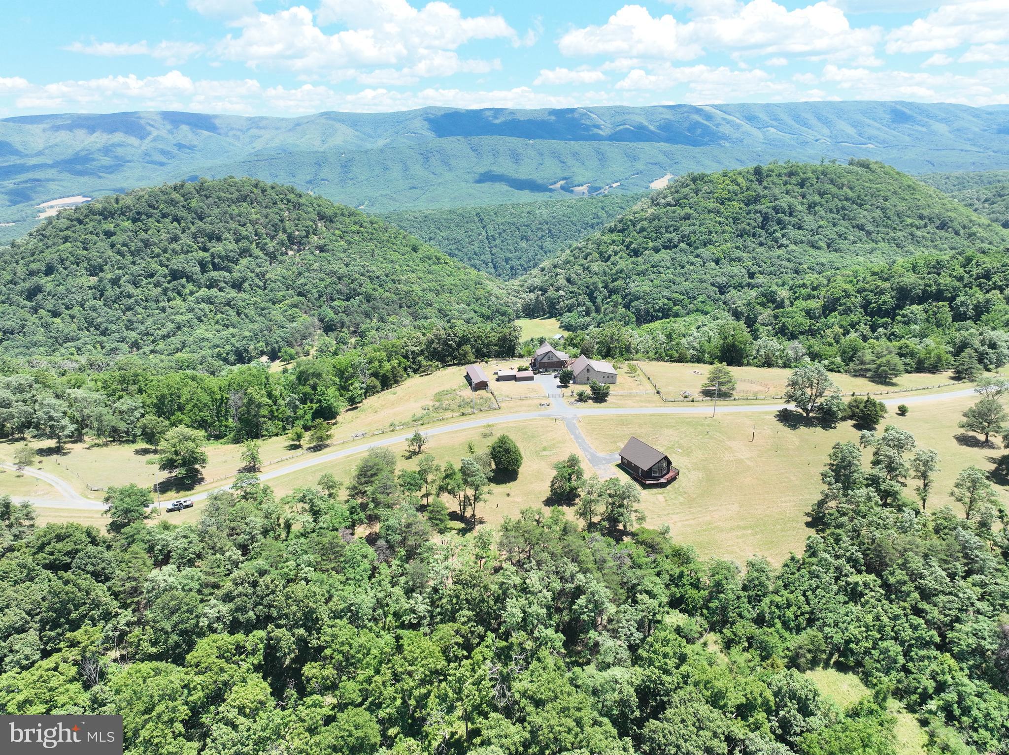DEERFIELD HIGHLANDS - Residential