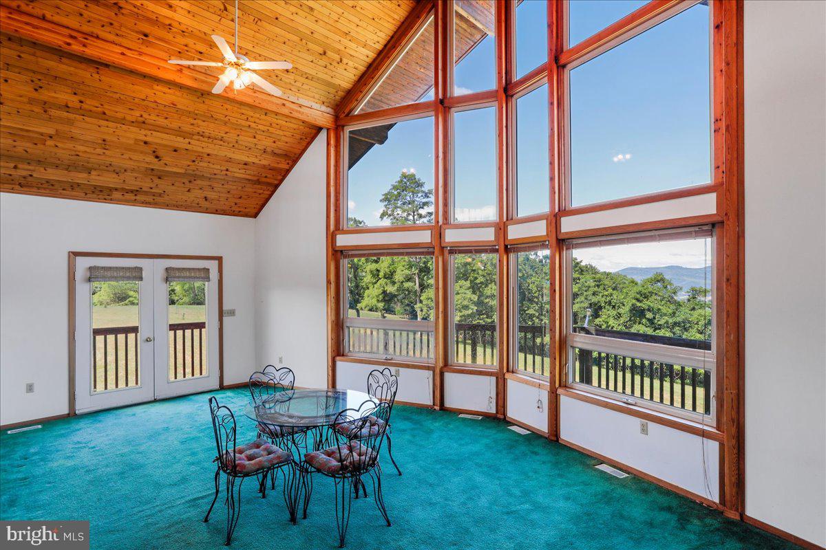 DEERFIELD HIGHLANDS - Residential