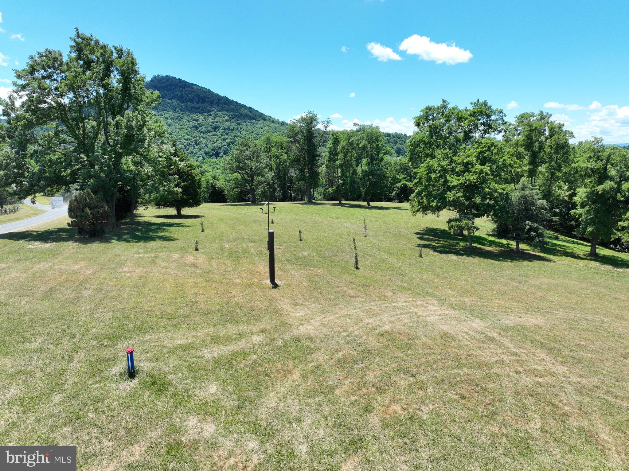 DEERFIELD HIGHLANDS - Residential