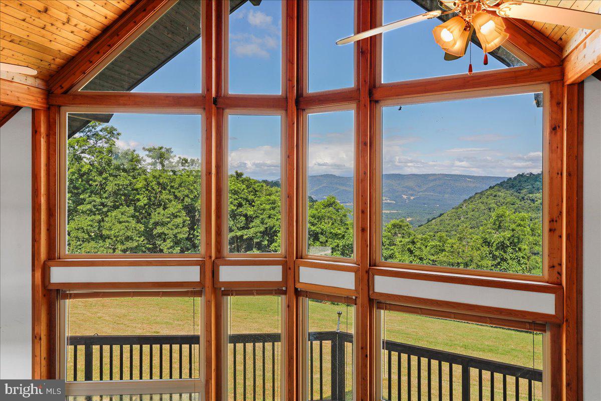 DEERFIELD HIGHLANDS - Residential