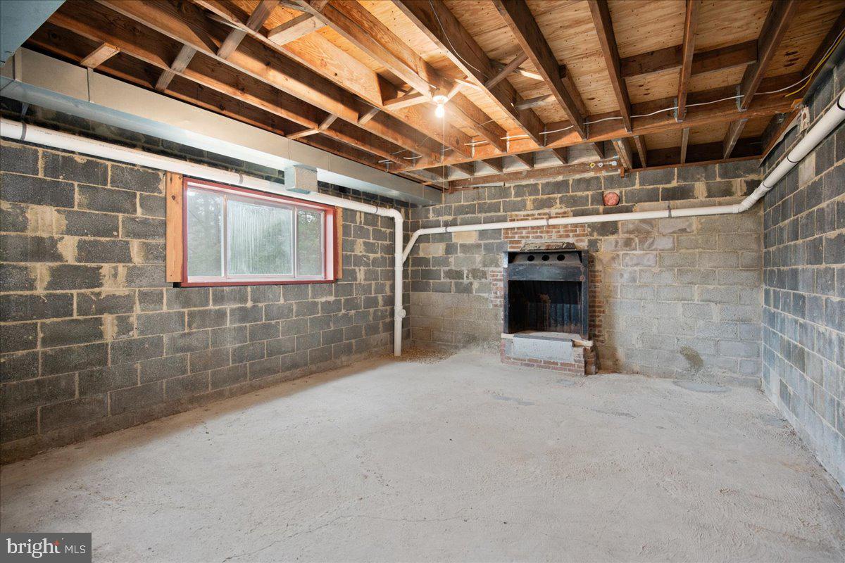 DRUM POINT - Residential