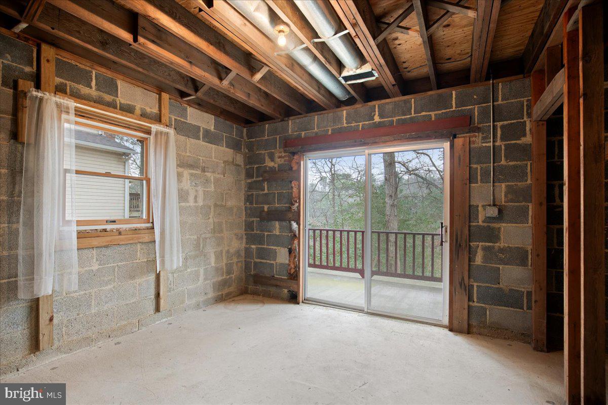 DRUM POINT - Residential