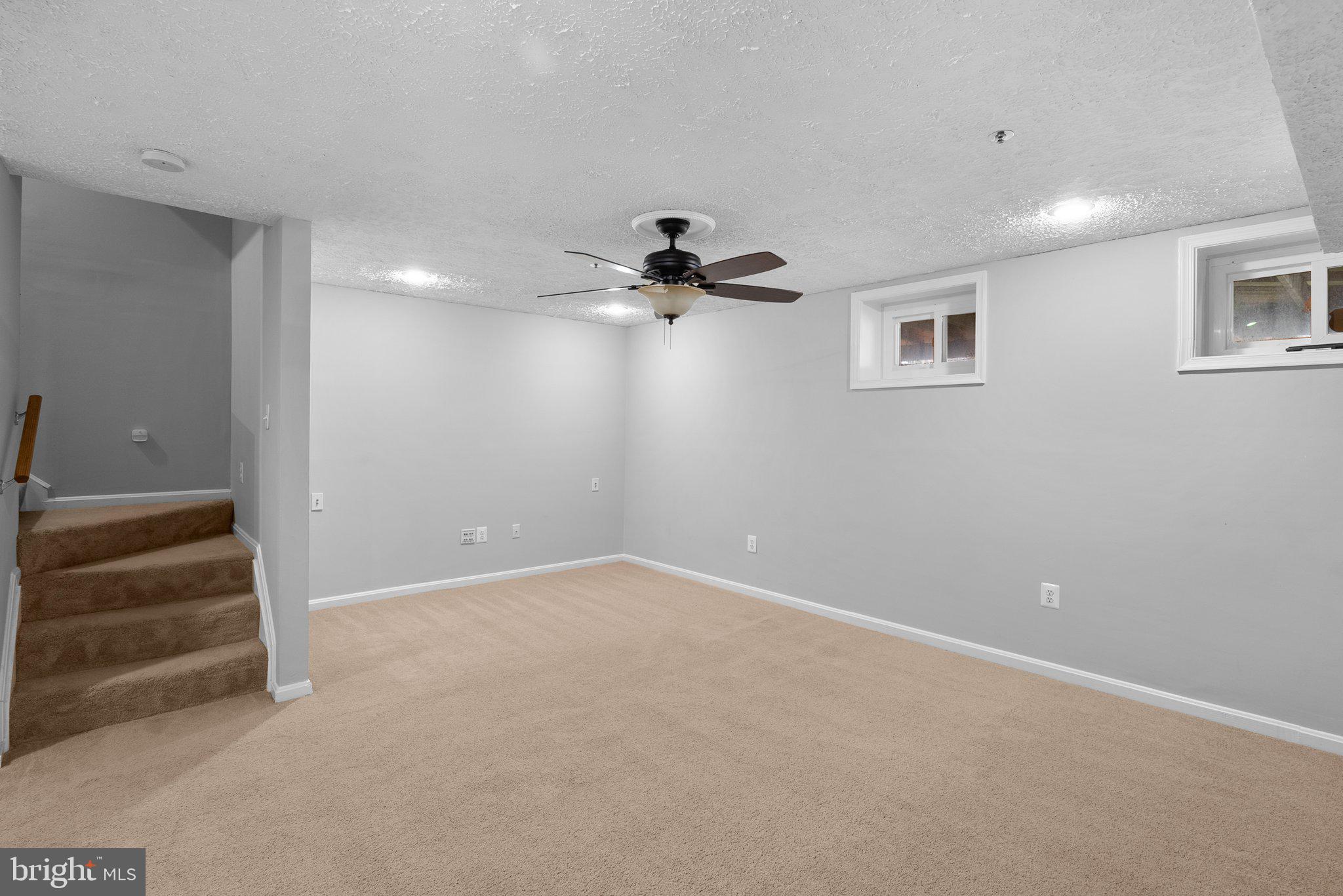 BROOKEVILLE KNOLLS - Residential