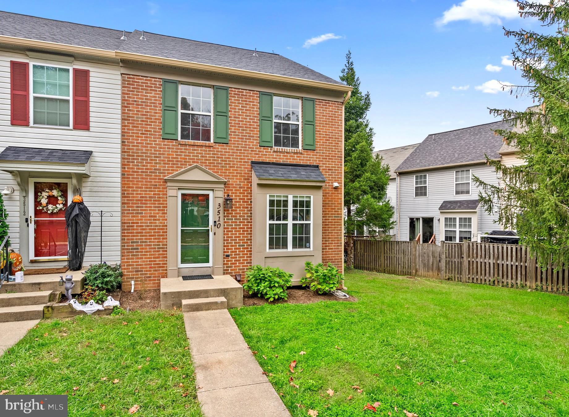 BROOKEVILLE KNOLLS - Residential