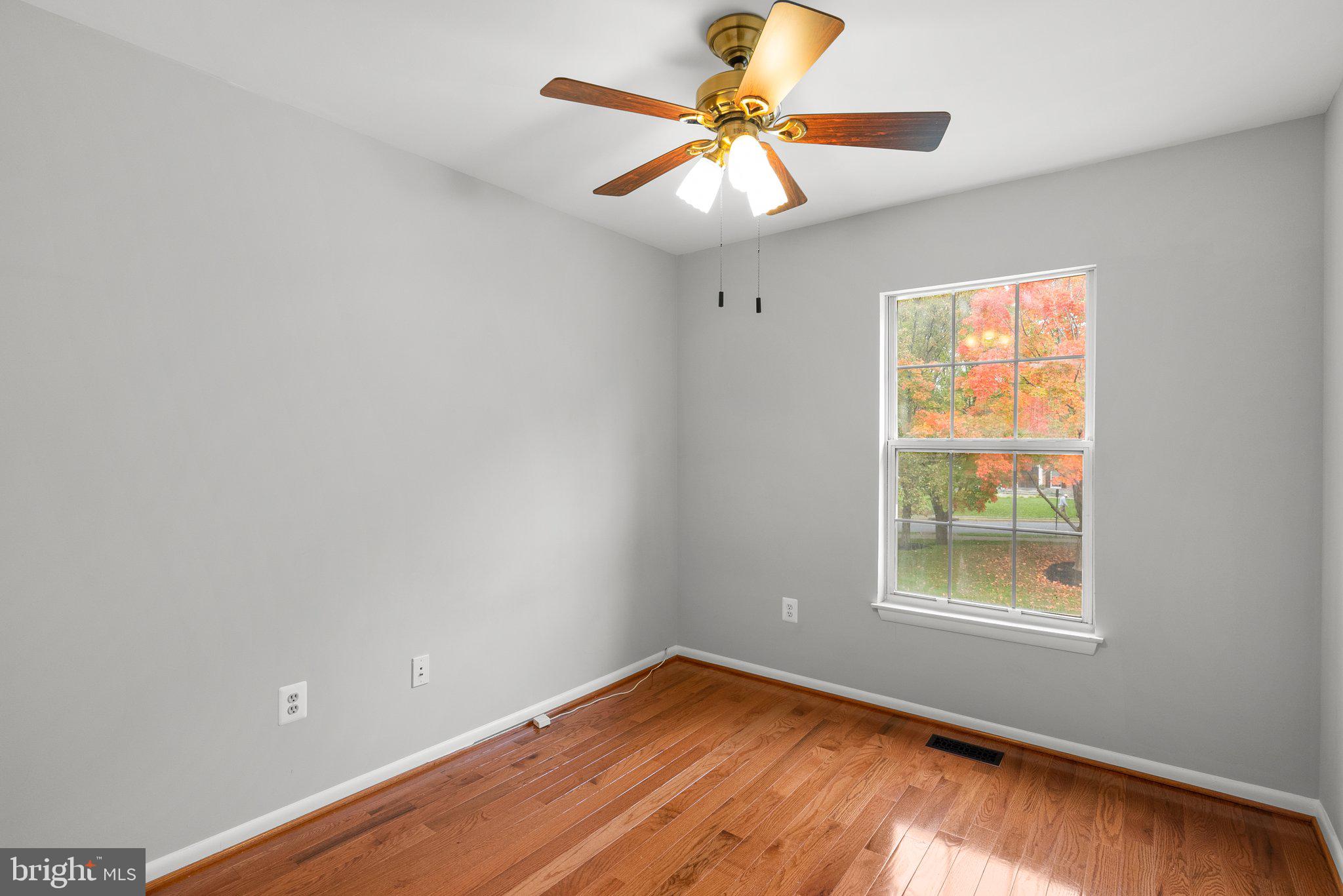 BROOKEVILLE KNOLLS - Residential