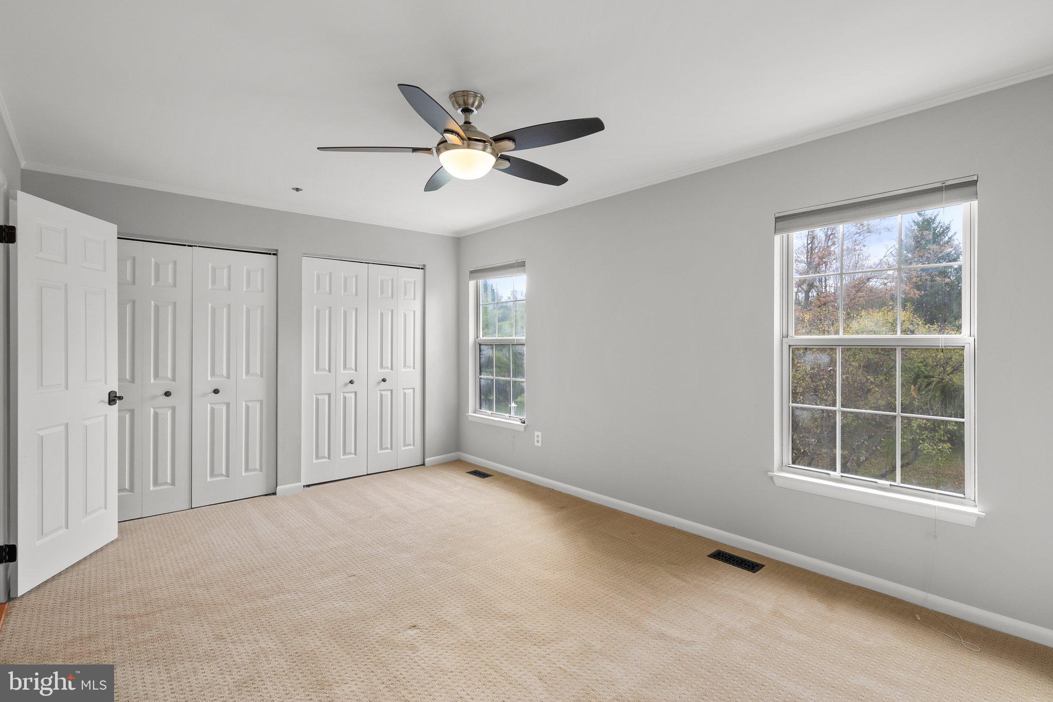 BROOKEVILLE KNOLLS - Residential