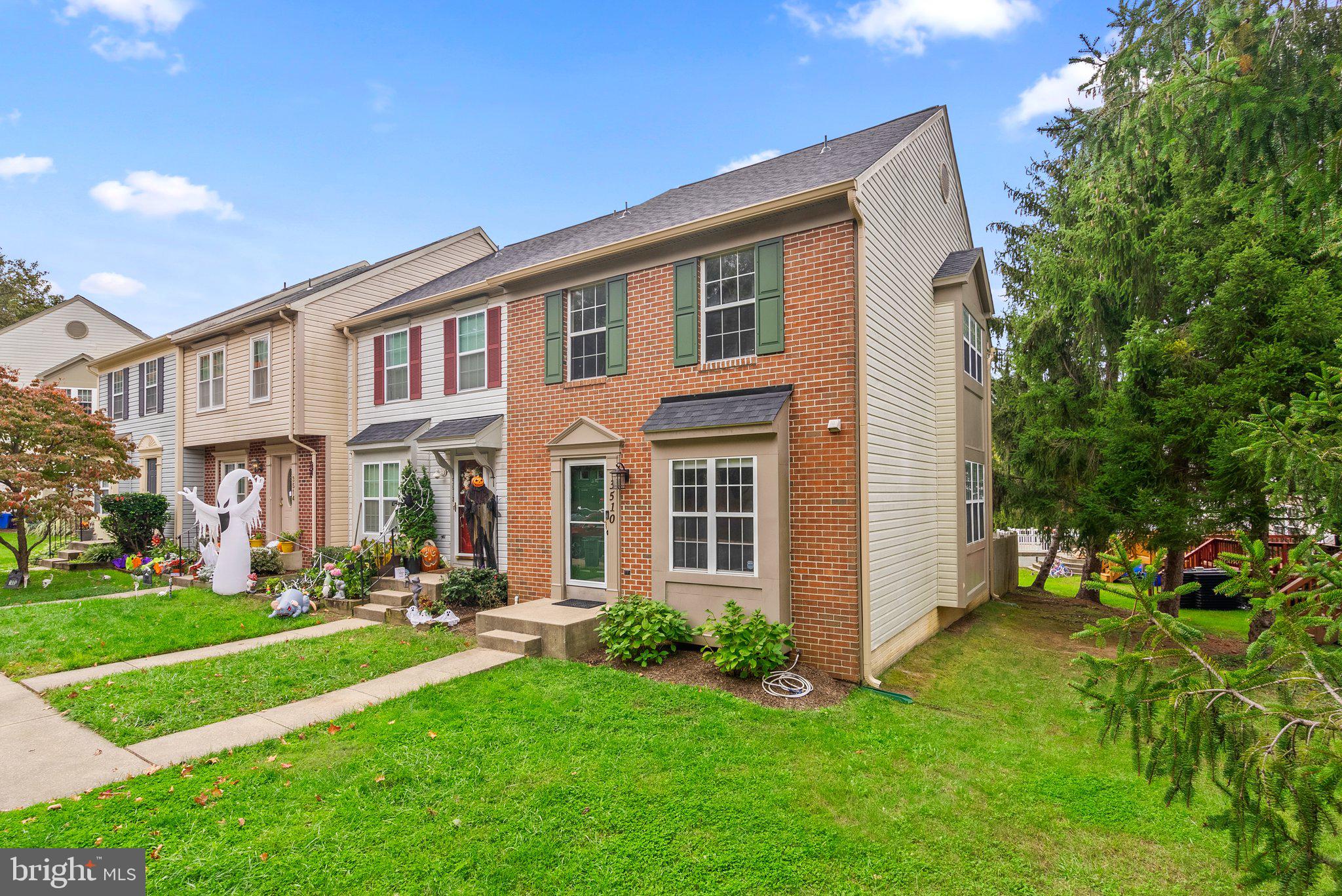 BROOKEVILLE KNOLLS - Residential