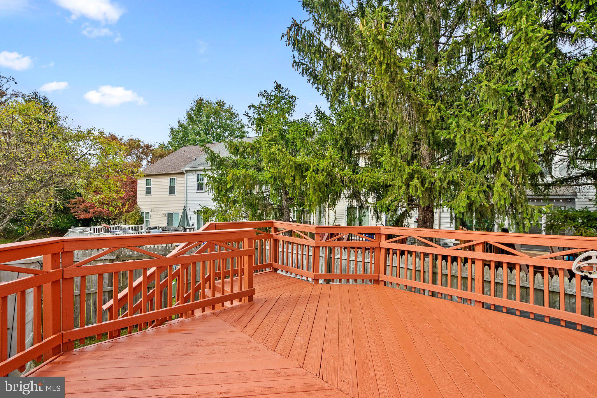 BROOKEVILLE KNOLLS - Residential