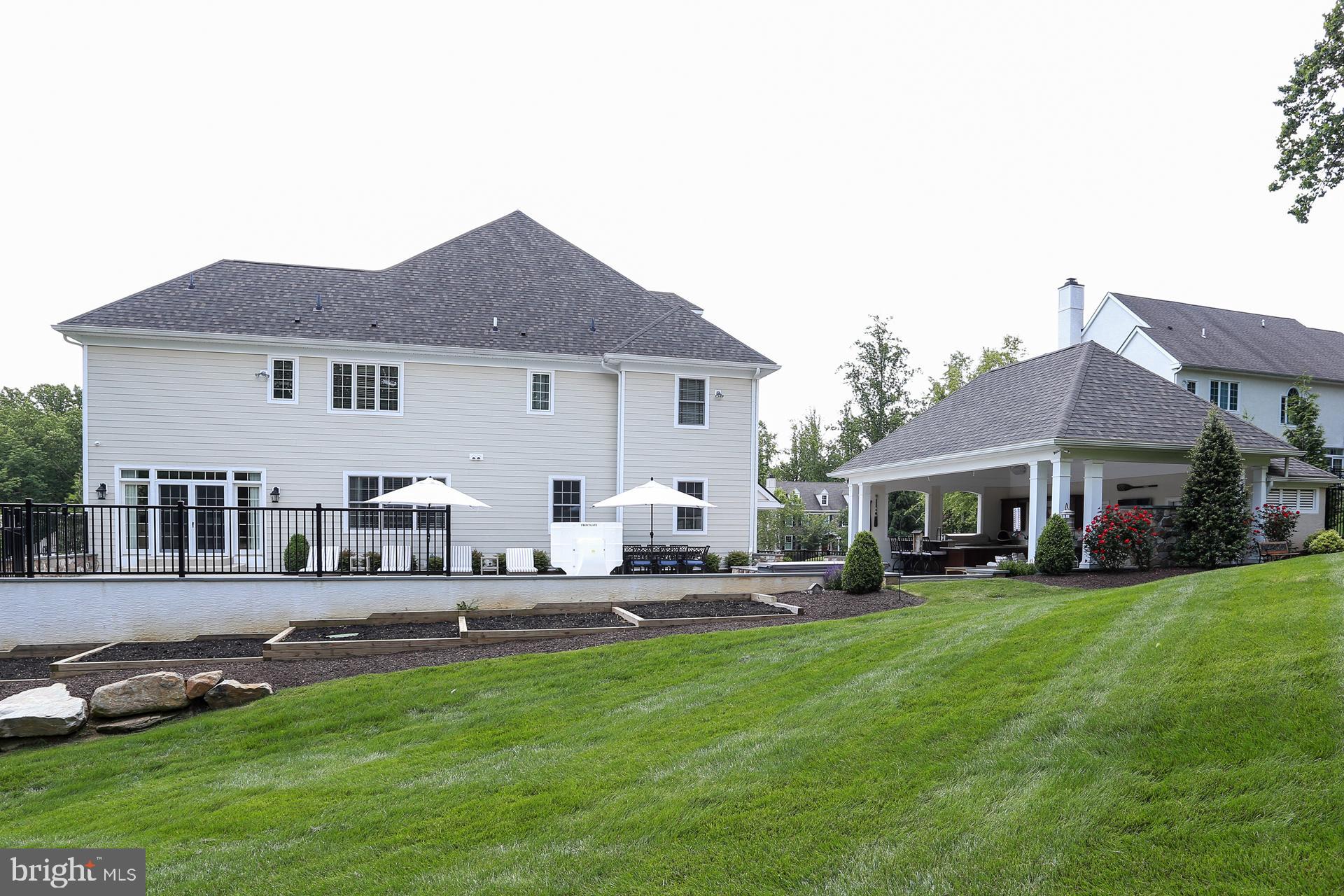 BRICK HOUSE FARM - Residential