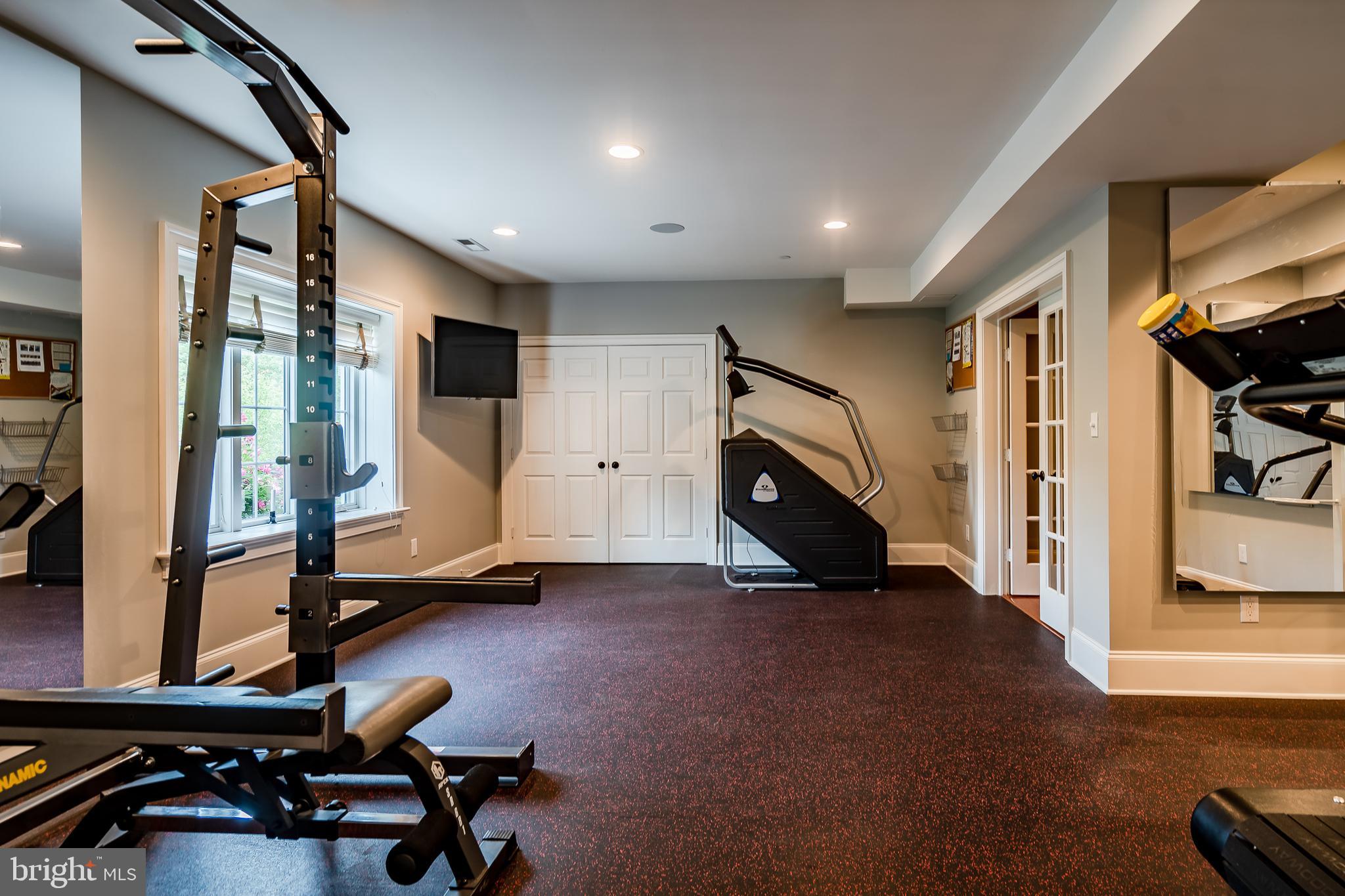 BRICK HOUSE FARM - Residential