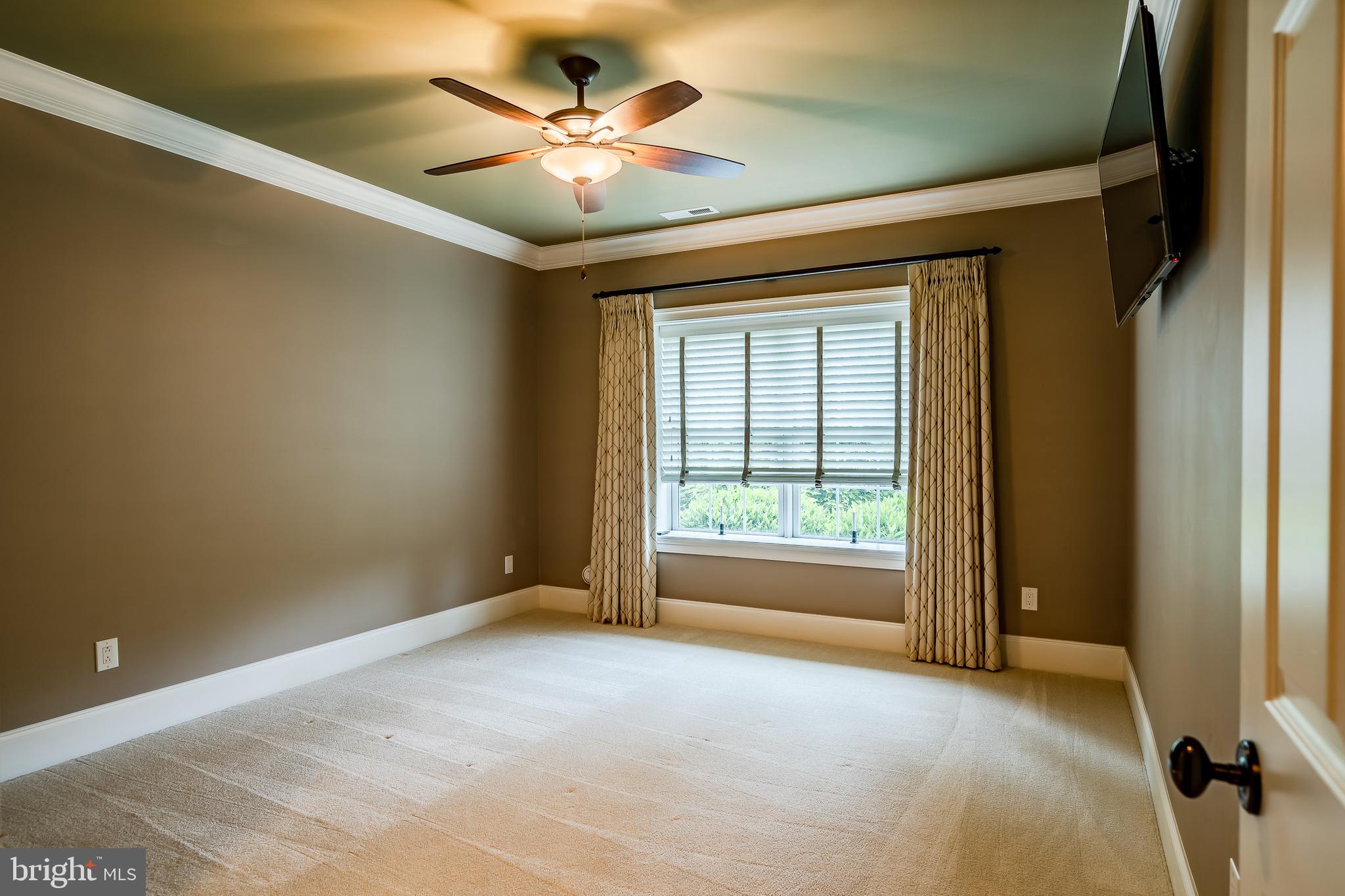 BRICK HOUSE FARM - Residential