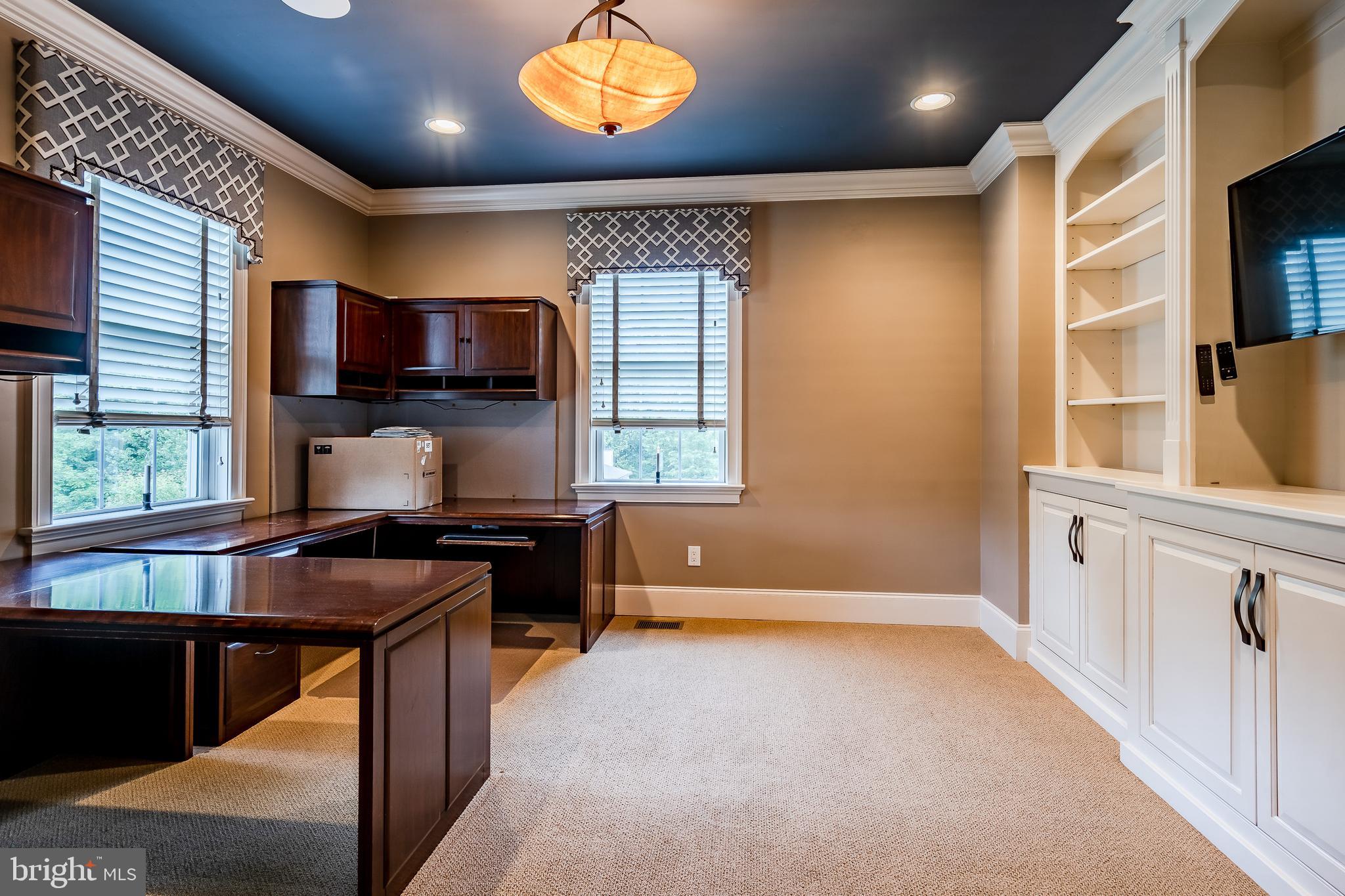 BRICK HOUSE FARM - Residential