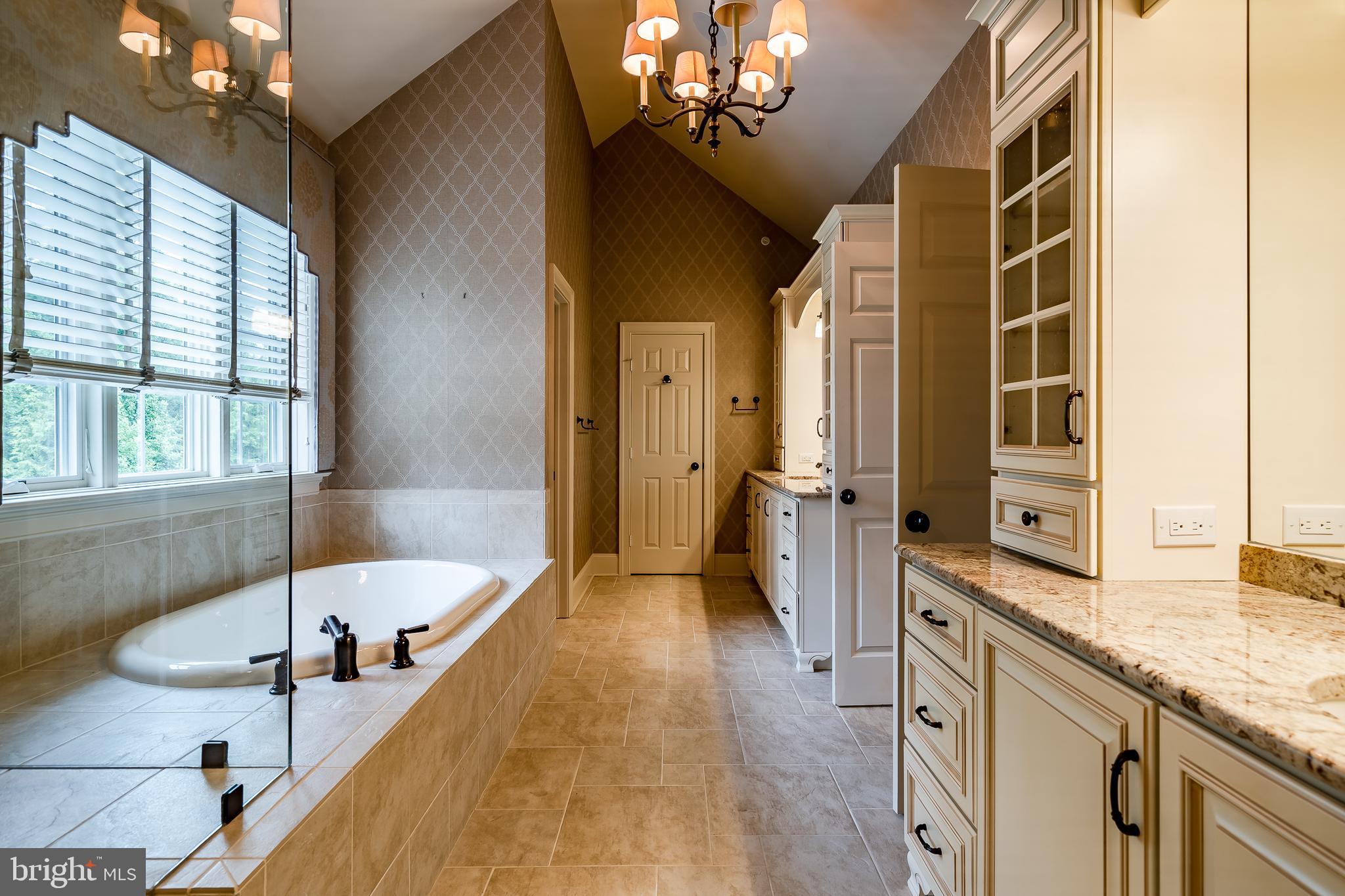 BRICK HOUSE FARM - Residential