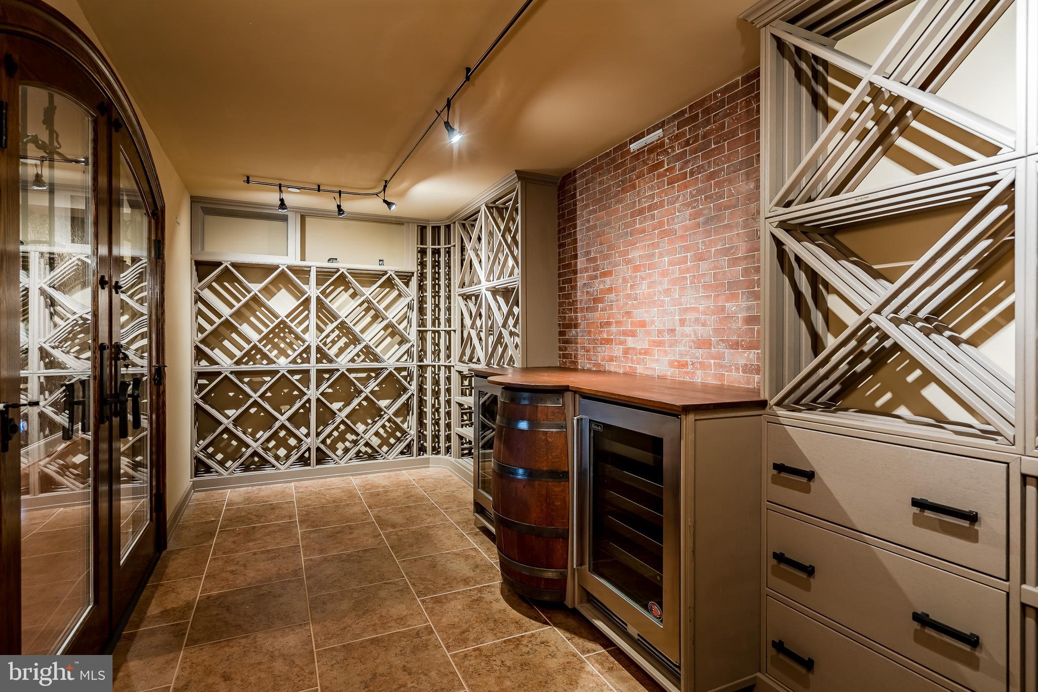 BRICK HOUSE FARM - Residential