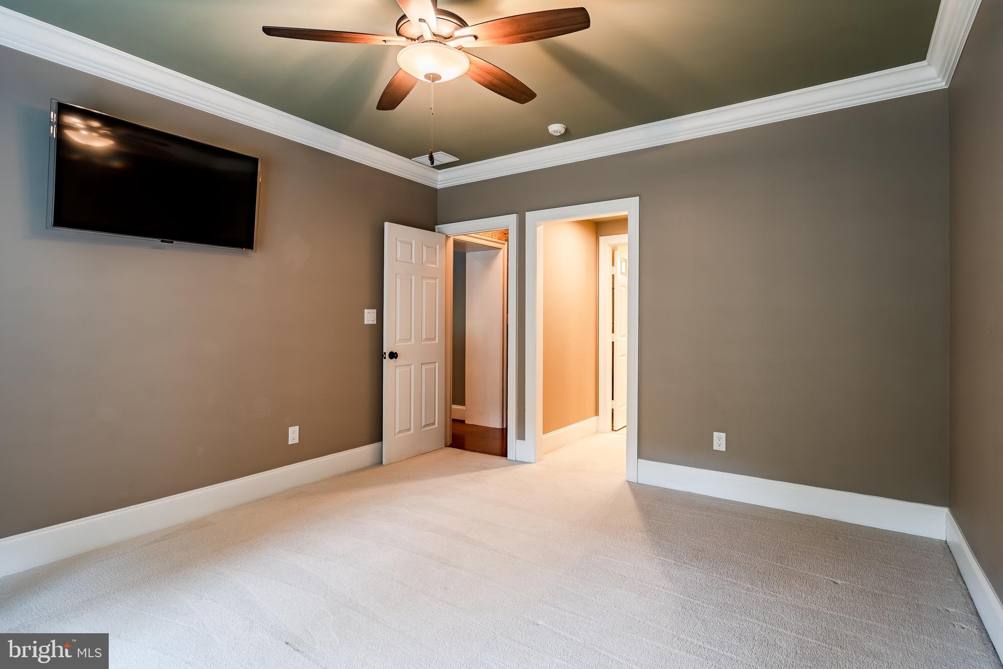 BRICK HOUSE FARM - Residential