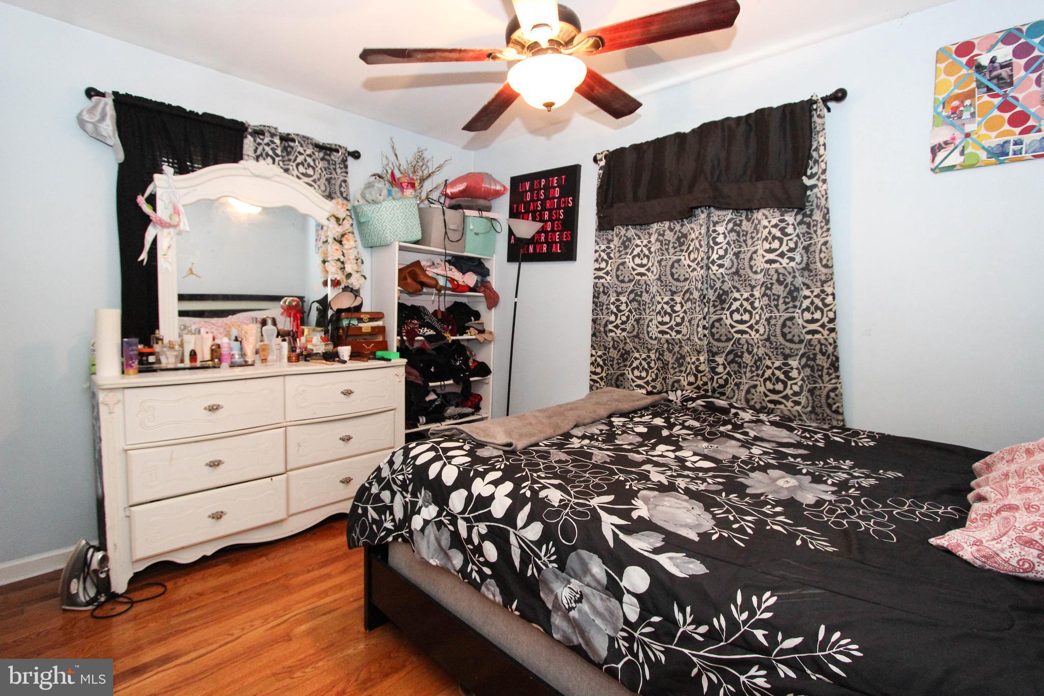 OAKRIDGE / COUNTRY RIDGE - Residential