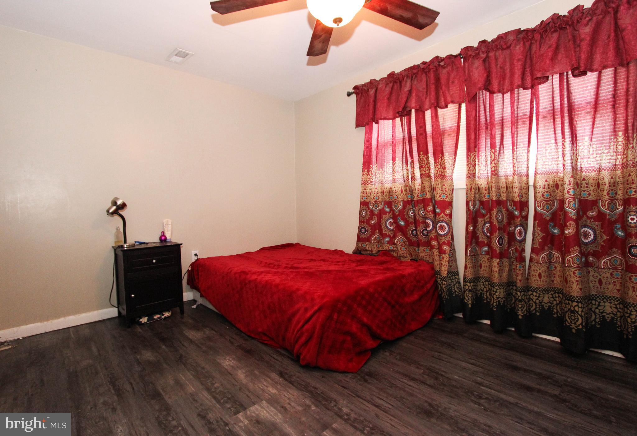 OAKRIDGE / COUNTRY RIDGE - Residential