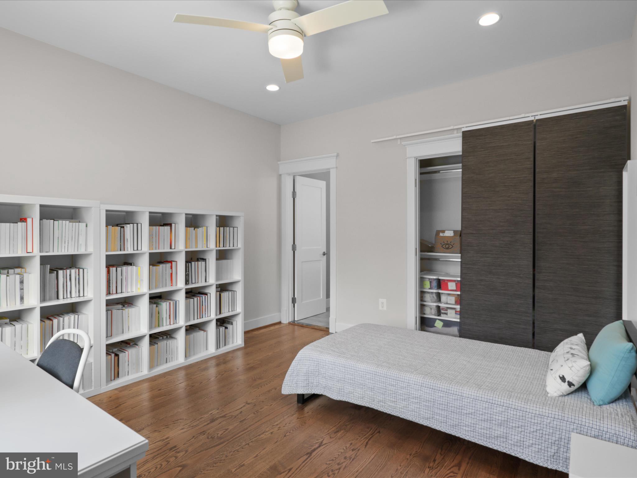 GEORGETOWN VILLAGE - Residential