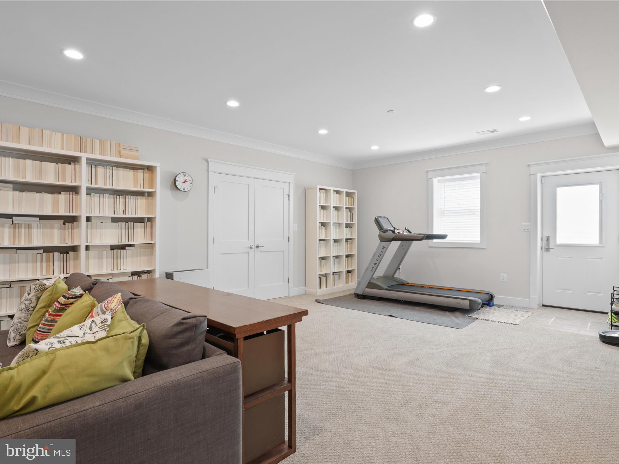 GEORGETOWN VILLAGE - Residential