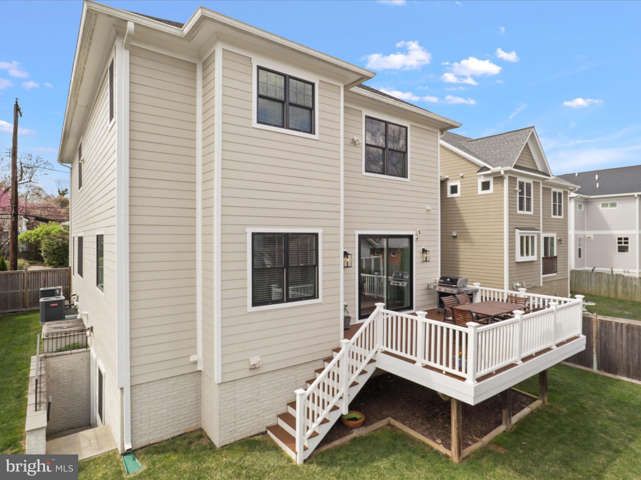 GEORGETOWN VILLAGE - Residential