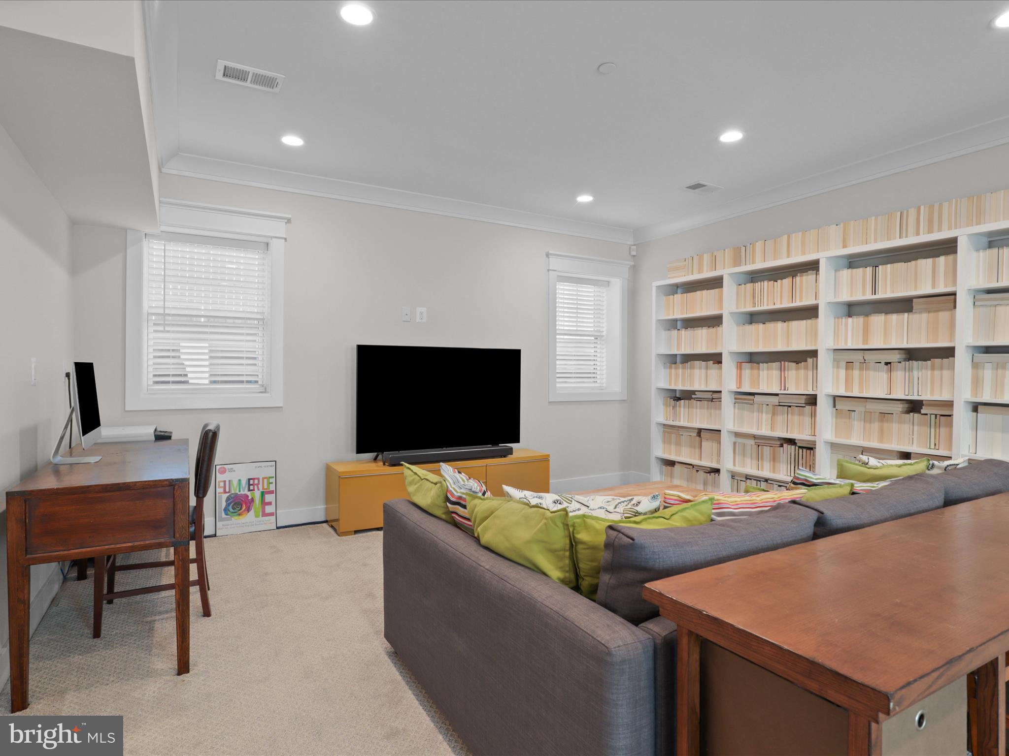 GEORGETOWN VILLAGE - Residential