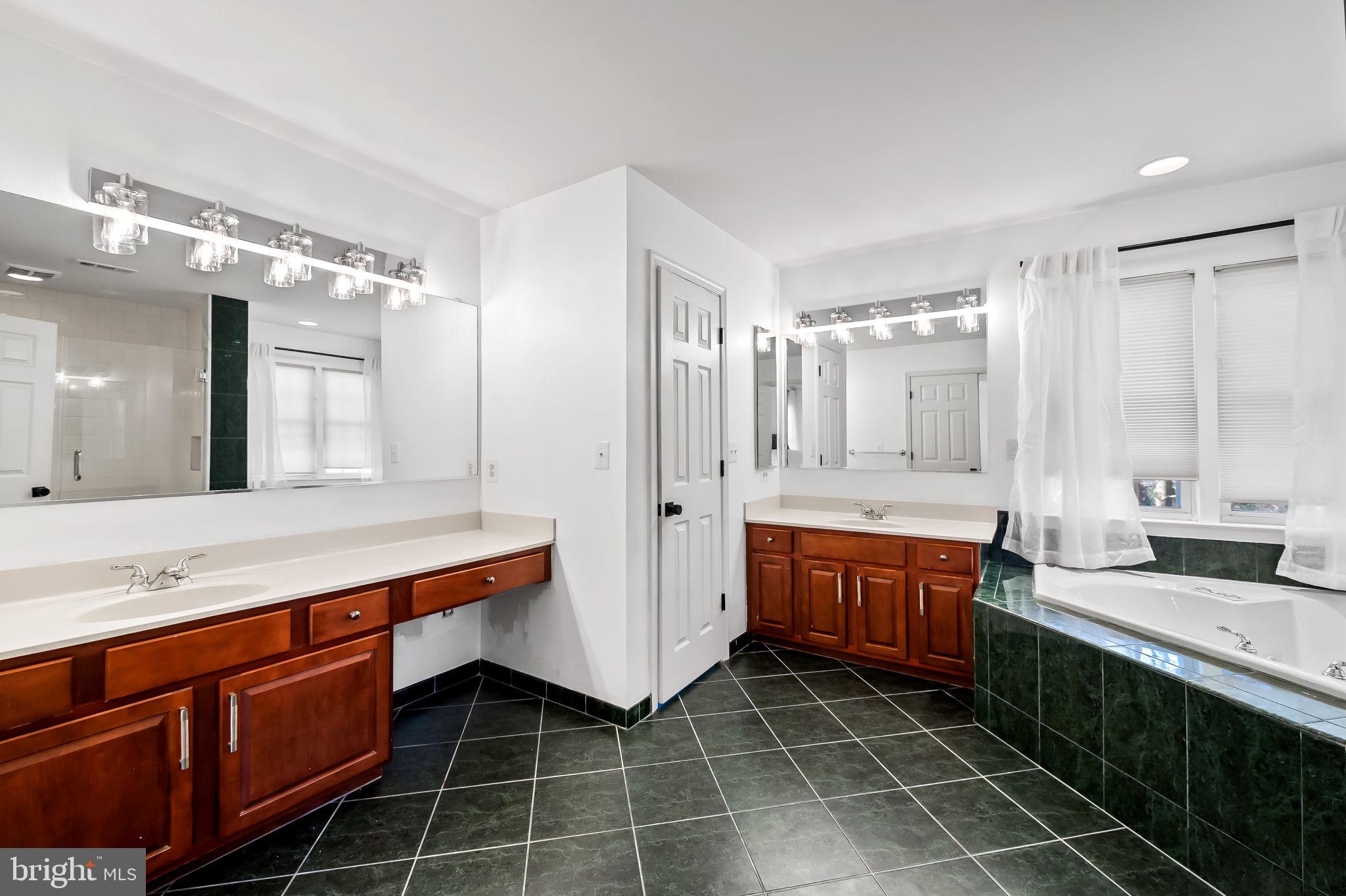 SHIPLEYS RETREAT - Residential