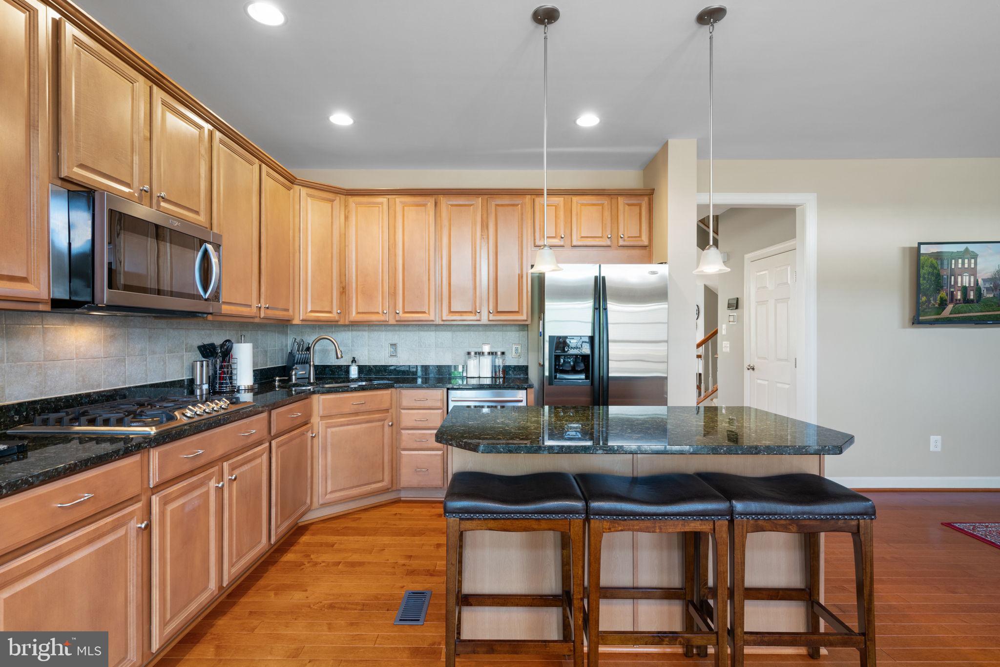 PORT POTOMAC - Residential