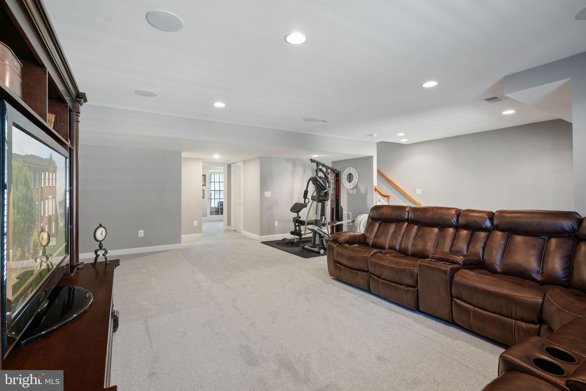 PORT POTOMAC - Residential