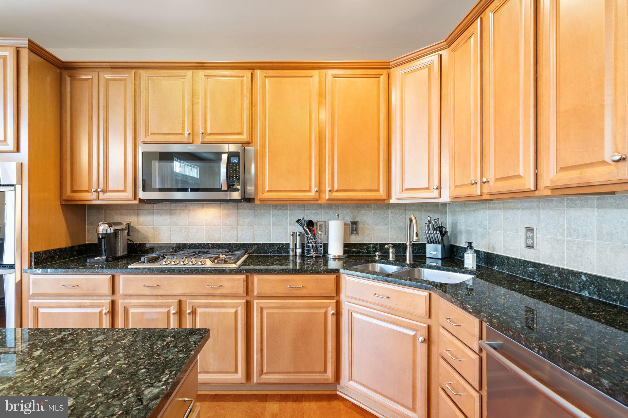 PORT POTOMAC - Residential