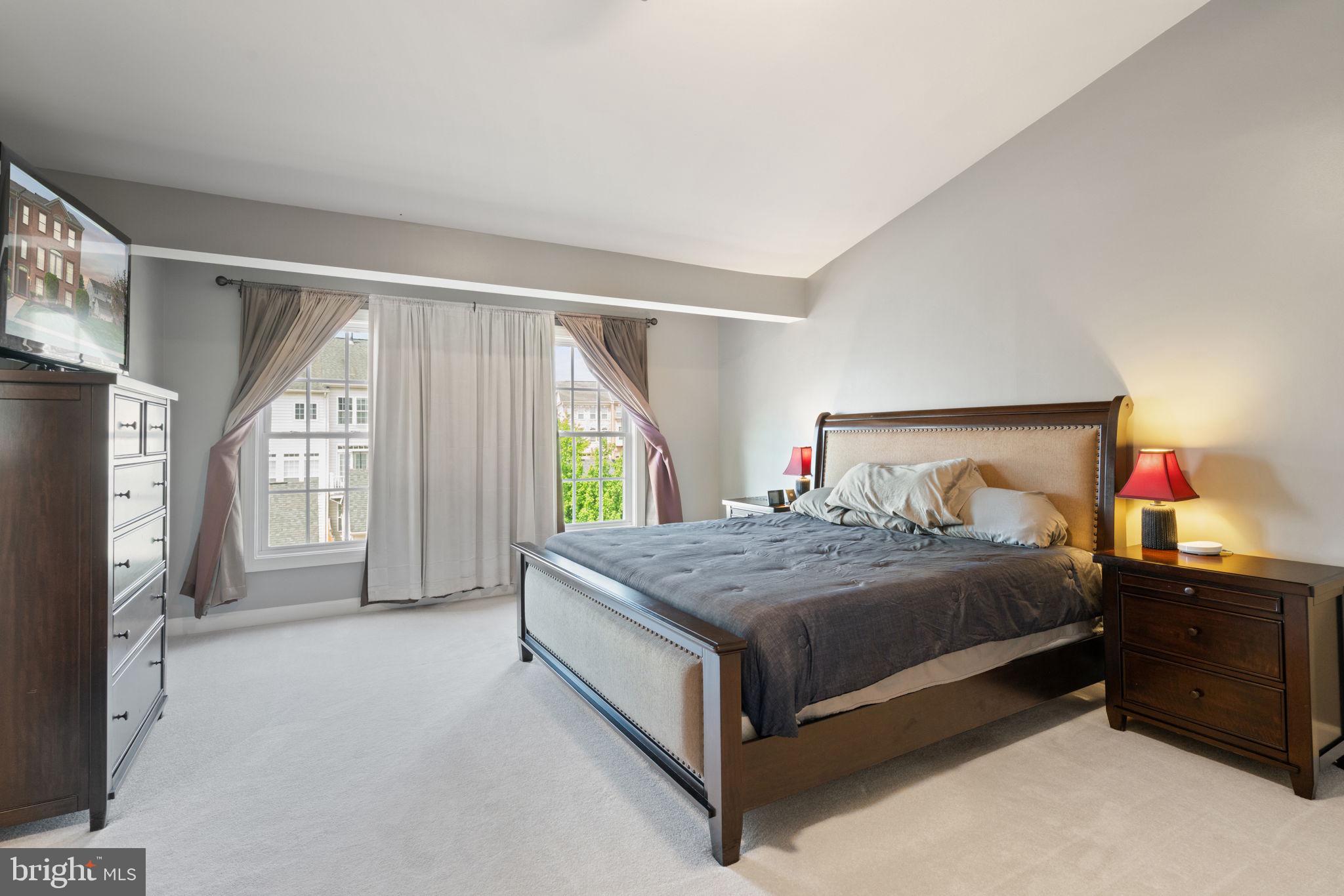 PORT POTOMAC - Residential