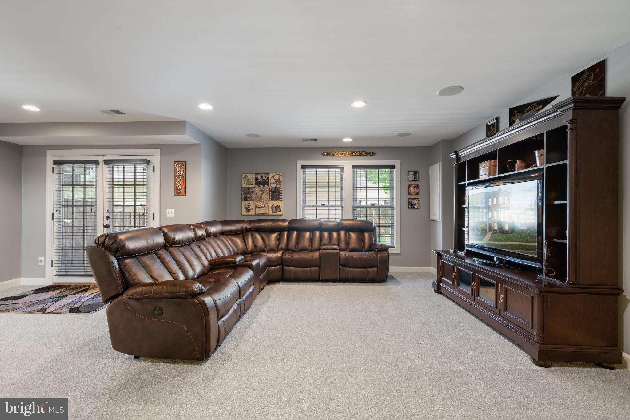 PORT POTOMAC - Residential