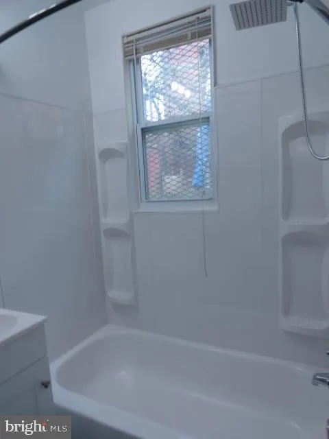 Baltimore, Maryland 21223, United States, 2 Bedrooms Bedrooms, ,1 BathroomBathrooms,Residential,Active,248515