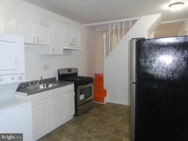 Baltimore, Maryland 21223, United States, 2 Bedrooms Bedrooms, ,1 BathroomBathrooms,Residential,Active,248515