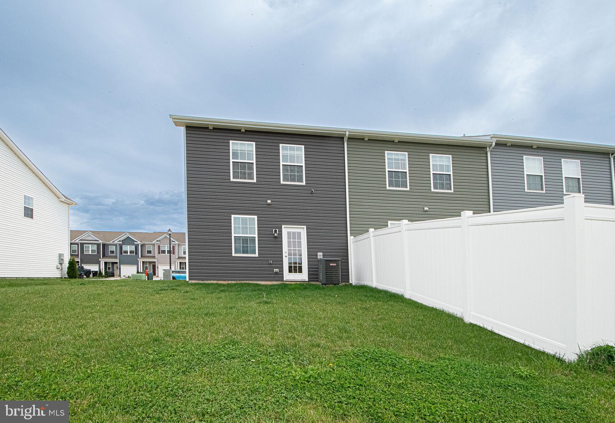 LURAY LANDING - Residential