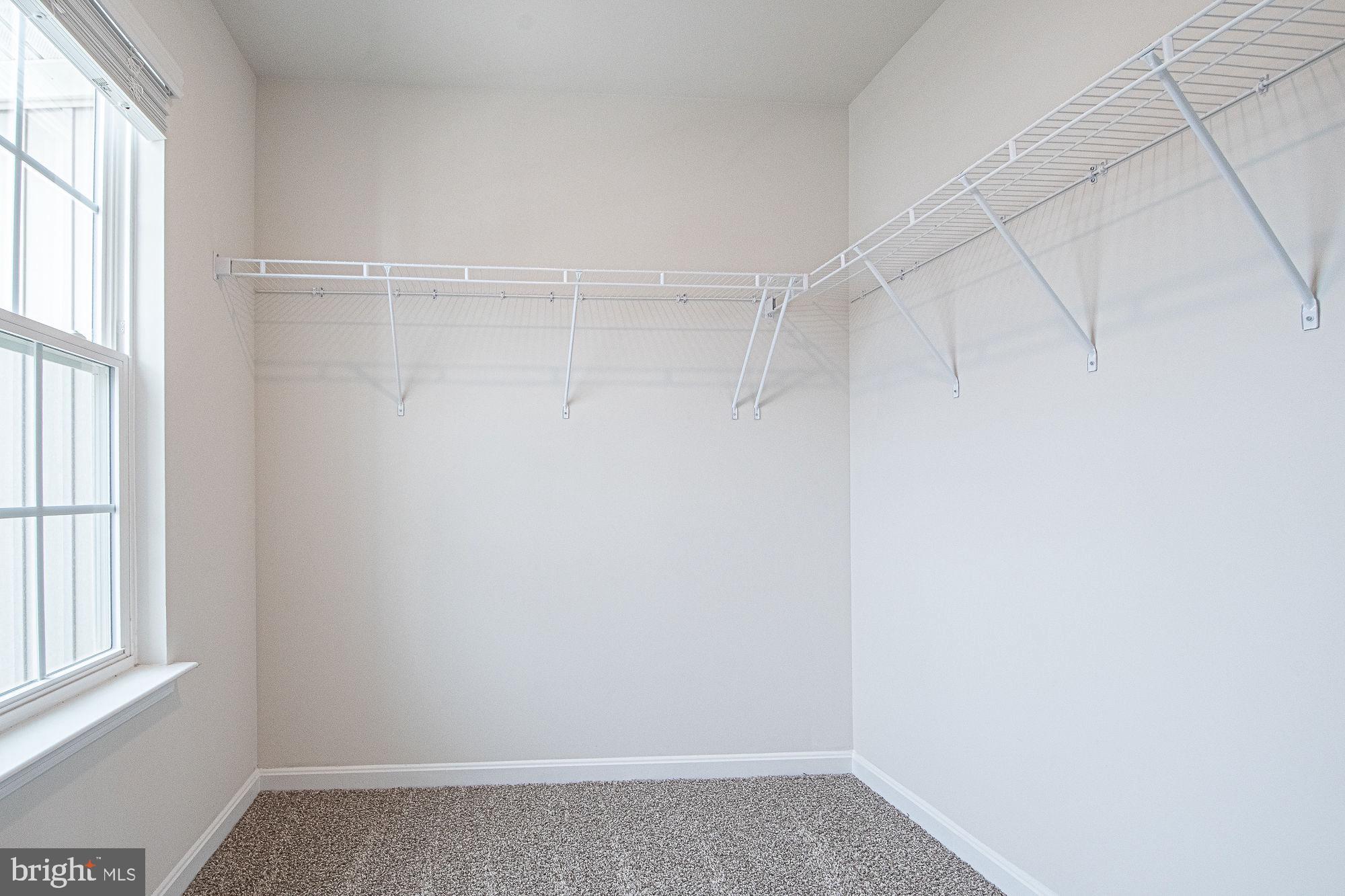 LURAY LANDING - Residential