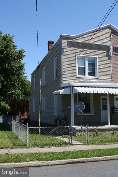 MLS: PADA2060806
