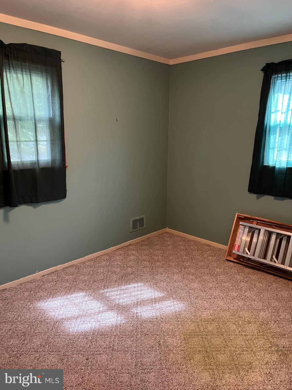 FAIRLAWN-LAUREL - Residential