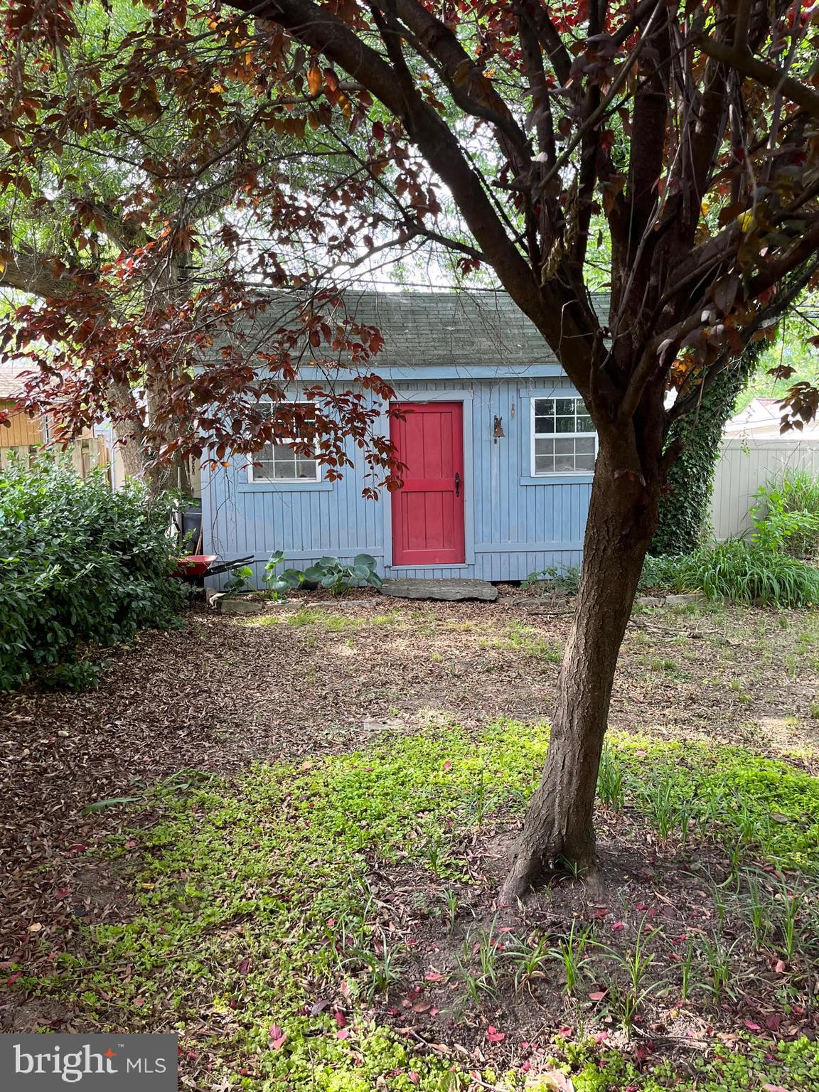 FAIRLAWN-LAUREL - Residential